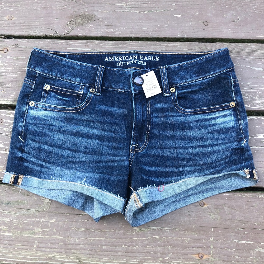 American Eagle Shorts (WITH TAGS)
